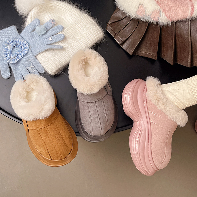 Női vastag talpú papucs, plüss béléssel, nubuk felsőrész marhából, kerek orr, gumírozott talp — tél 2025