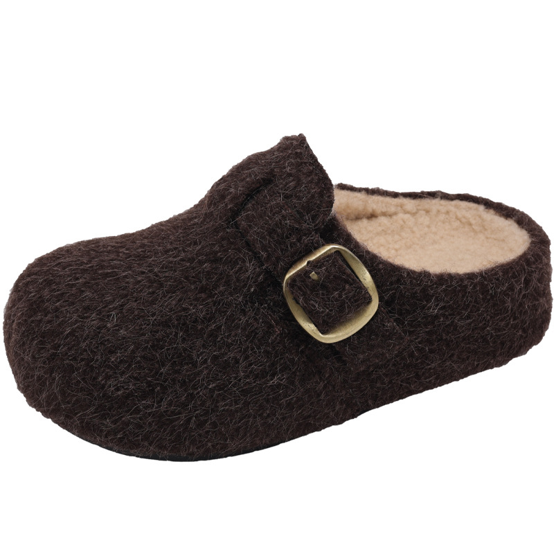 Női papucs suede felsőrésszel, kerek orr, kompozit talp, belső rövid plüss, 2025 őszén debütál