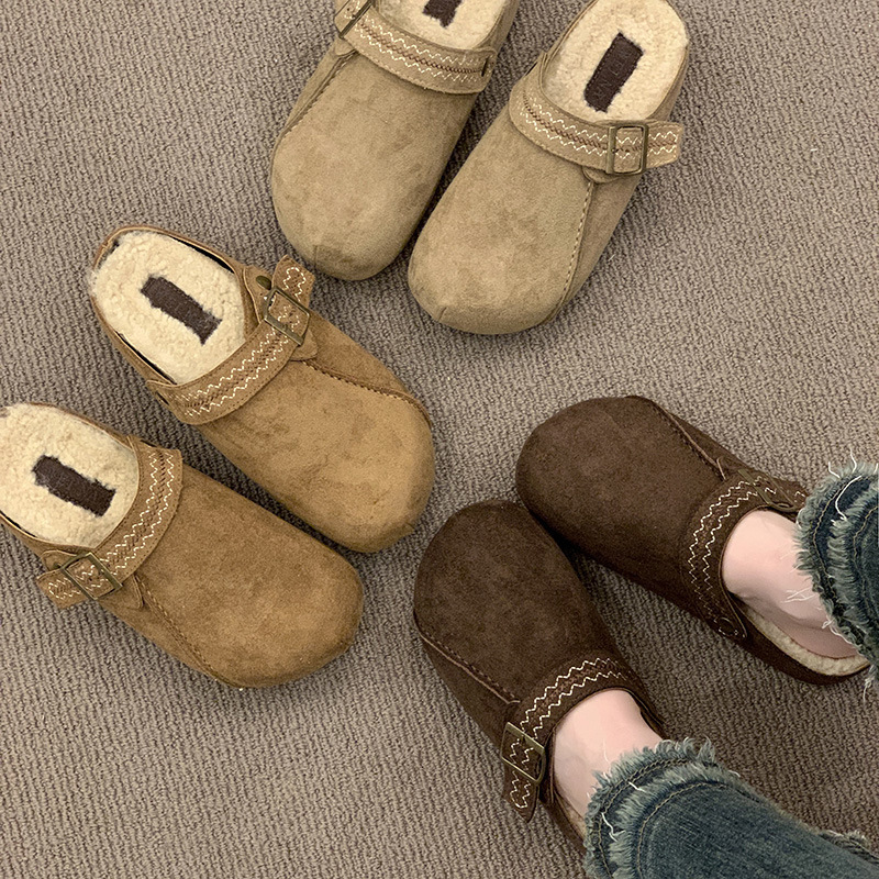 Női velúr mikrofonbőr slip-on papucs, kültéri viseletre, kerek orr, gumírozott talp, 2025 tél