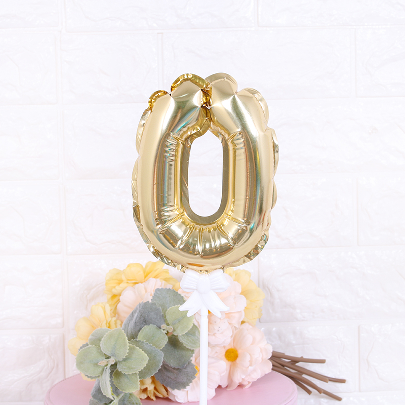 Fóliás számgömbök tortához, automata felfújás és önzáró szeleppel, számjegyek 0–9, tartóval