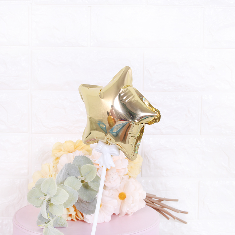 Fóliás számgömbök tortához, automata felfújás és önzáró szeleppel, számjegyek 0–9, tartóval