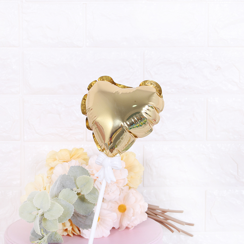 Fóliás számgömbök tortához, automata felfújás és önzáró szeleppel, számjegyek 0–9, tartóval