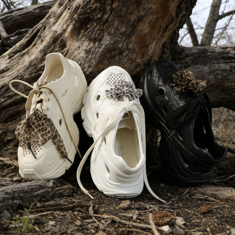 Női EVA szandál fűzős, zárt orrú, 2–3 cm vastag talppal, csúszásmentes, strandra és szabadtéri használatra