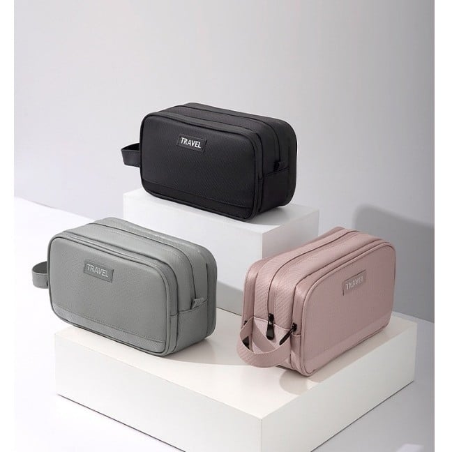 Utazási kozmetikai táska száraz–nedves szétválasztással, nagy kapacitású PU anyag