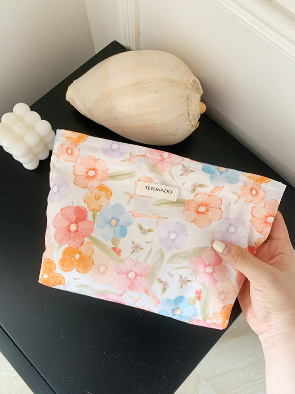 Flórás kozmetikai és toalett táska, pamut külső, vászon bélés, nagy kapacitású, utazáshoz ideális