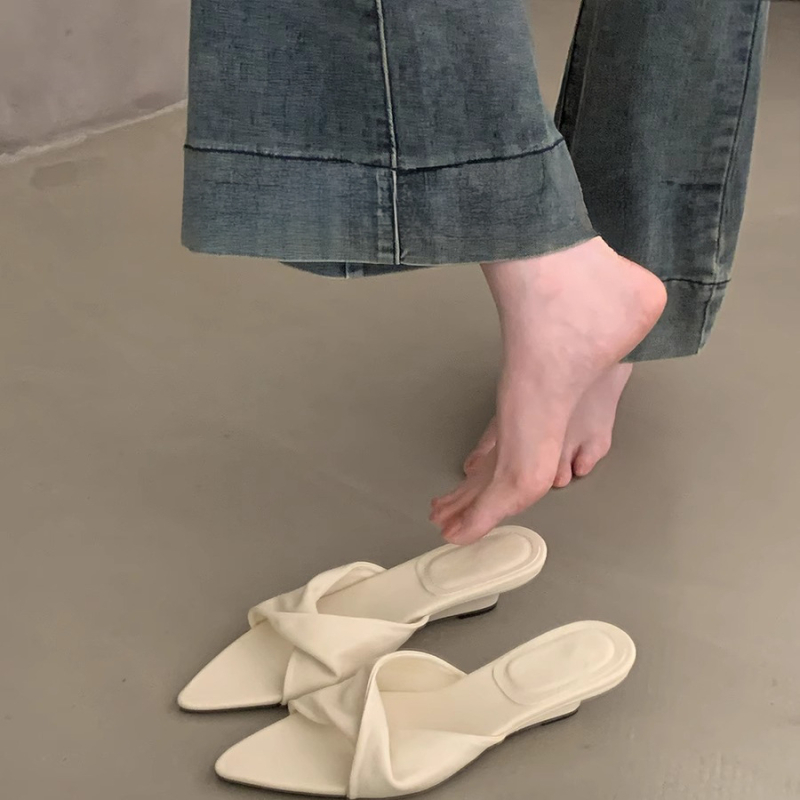 Sandale s jednim remenom, oštar nos, gornji dio od mikrovlakana, gumeni potplat, korejski stil