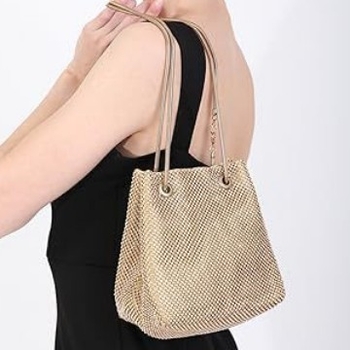 Estélyi crossbody táska, téglalap alakú, puha anyag, cipzáras zárás, belső cipzáros rekesz, modell SM059