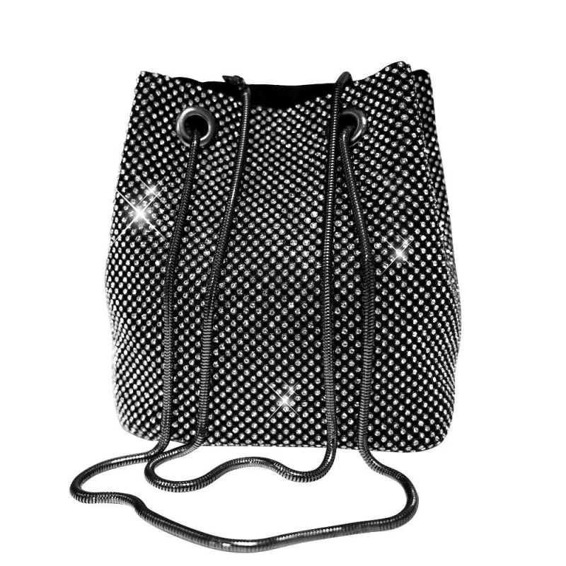 Estélyi crossbody táska, téglalap alakú, puha anyag, cipzáras zárás, belső cipzáros rekesz, modell SM059