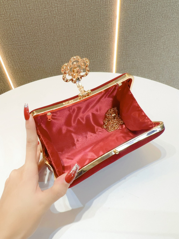 Ženska velur clutch torbica, oblik jastuka, mala kvadratna torbica, zaključavanje bravu, unutarnji džepovi za telefon i dokumente