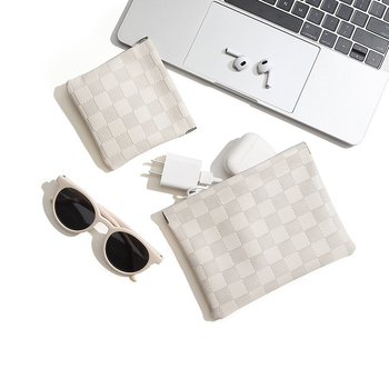 Sminkes táska (többcélú tárolás; PU anyag; négyszögletes alak; modern minimalista stílus; utazáshoz)