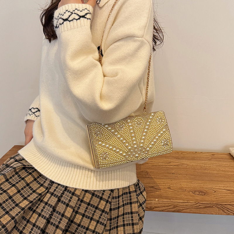 PU anyagú clutch táska, zárható, horizontális négyzet alak, dokumentumtáska, őszi 2025