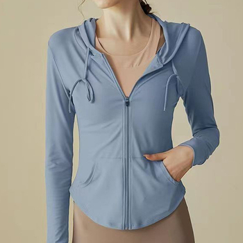 Uniszex jóga dzseki hosszú ujjú kapucnival, cipzárral, gyorsan száradó poliészter-elasztán keverék (86% poliészter, 14% elasztán), egyszínű, nyári edzésekhez