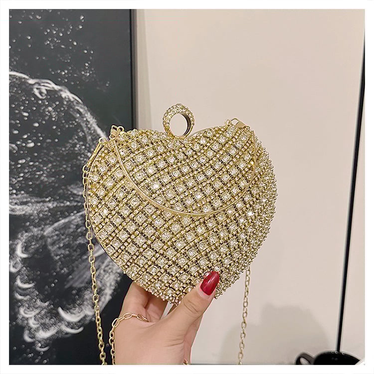 Szív alakú válltáska lánccal – rejtett cipzáras zsebbel, zárható zár, poliészter bélés, merev külső, 2024 téli szezon