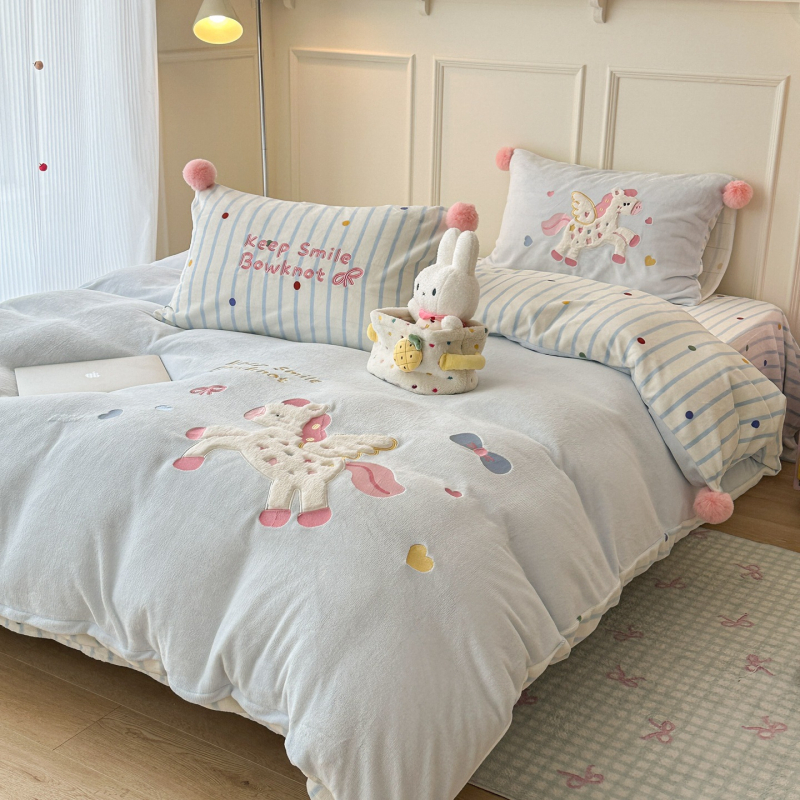 Tej velvet ágyneműkészlet tejbarna mintával, négypieces készlet, reaktív nyomtatás, súly alatt 500 g