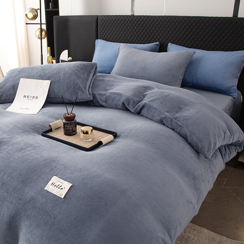 Milk Velvet téli négy darabos ágyneműkészlet, quilting, kétoldalas korallflanel, 2500–3000 g, modern minimalist stílus