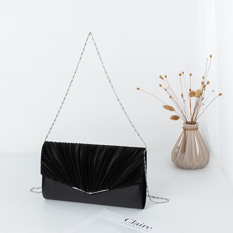 Večernja clutch torba u japanskom stilu, horizontalnog kvadratnog oblika, magnetsko zatvaranje, unutarnja džep za ID, poliester materijal
