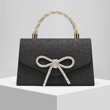 Geantă de seară — (Material: poliester; Căptușeală: poliester; Formă: pătrat orizontal; Deschidere: acoperită; Exterior: geantă tridimensională)