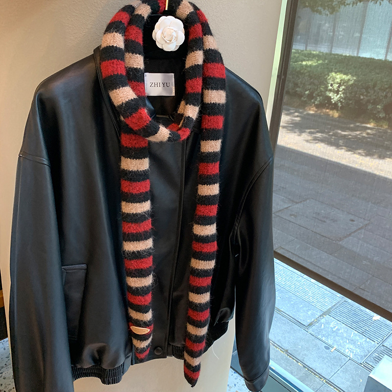 Шал Dreams Begin, полиестерен плетен чрез warp техника, топъл за зимата