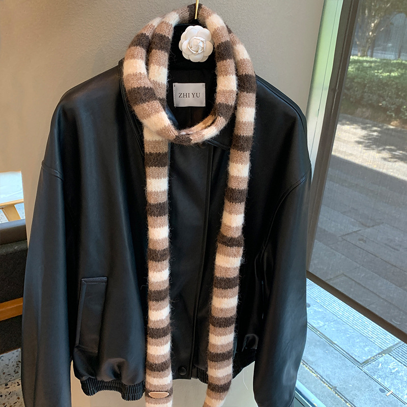 Шал Dreams Begin, полиестерен плетен чрез warp техника, топъл за зимата