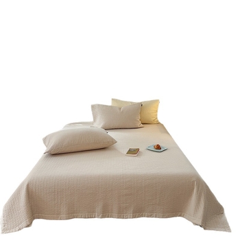 Háromrészes ágyneműfedő készlet, 60 szálas pamut, steppelt, sík szövés, sűrűség 110×98, festett anyag, egyszínű mintázat