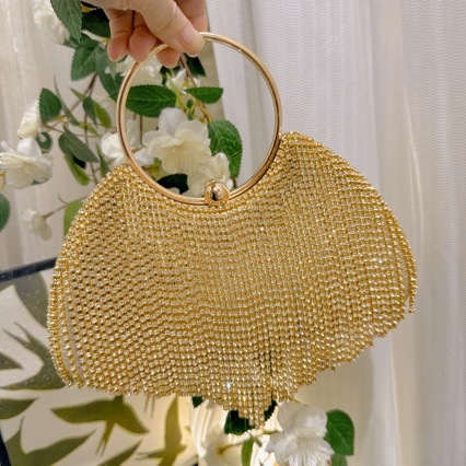 PU кутиевидна чанта с ресни и кристали, презрамка през рамо, хоризонтална квадратна форма, заключване с ключалка, джоб за телефон