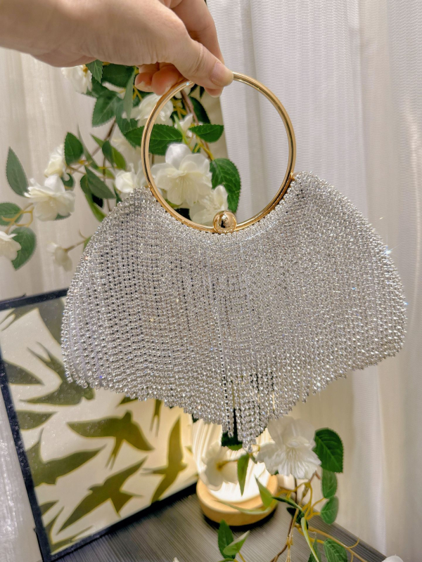 PU кутиевидна чанта с ресни и кристали, презрамка през рамо, хоризонтална квадратна форма, заключване с ключалка, джоб за телефон