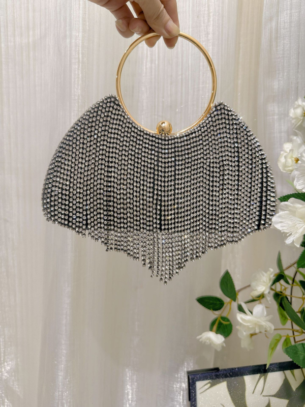 PU кутиевидна чанта с ресни и кристали, презрамка през рамо, хоризонтална квадратна форма, заключване с ключалка, джоб за телефон