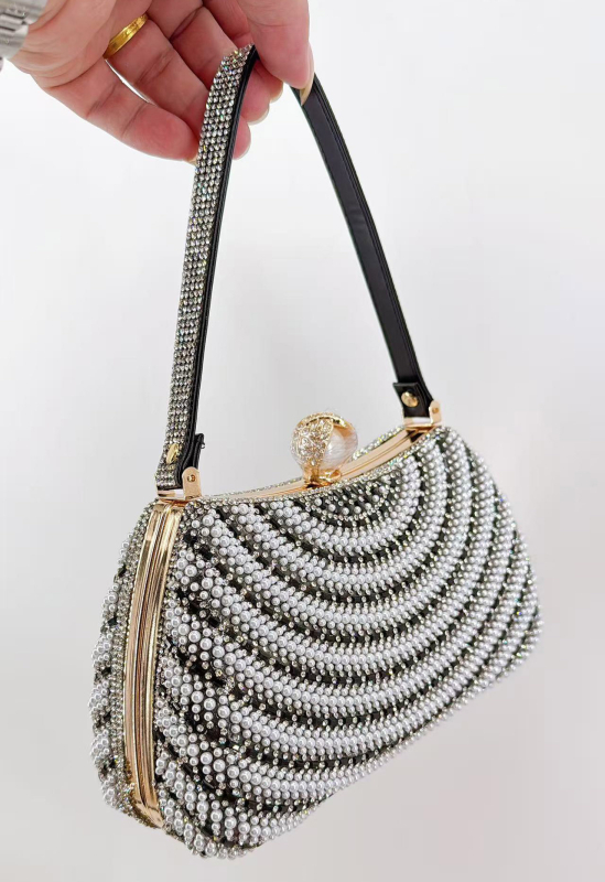 Jin ye fém vállklutch, zárás, zseb a mobiltelefon számára, tavasz 2025