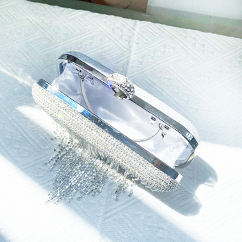 Вечерна чанта с кристали и ресни, малък квадрат, джоб за телефон