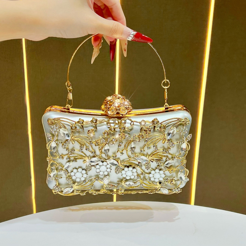 PU-anyagú gyémántdíszes estélyi táska, négyszögletes alakú clutch, záródás és belső telefontartó zseb