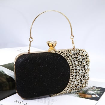 Estélyi kézitáska, anyag Gold sand, vízszintes négyzet alakú, zárható, belső zseb a telefonhoz, háromdimenziós táska