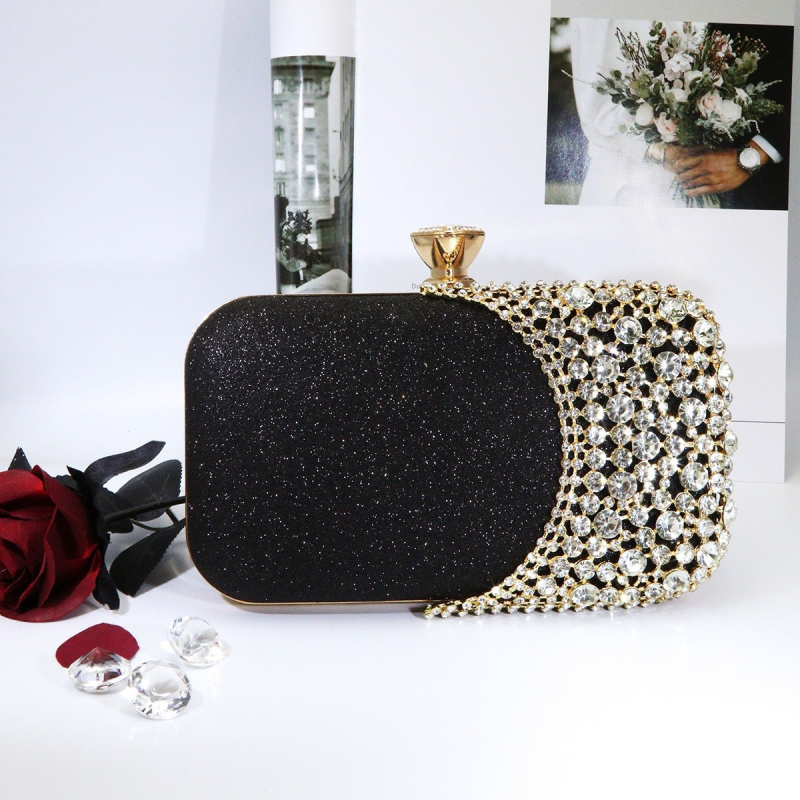 Estélyi kézitáska, anyag Gold sand, vízszintes négyzet alakú, zárható, belső zseb a telefonhoz, háromdimenziós táska