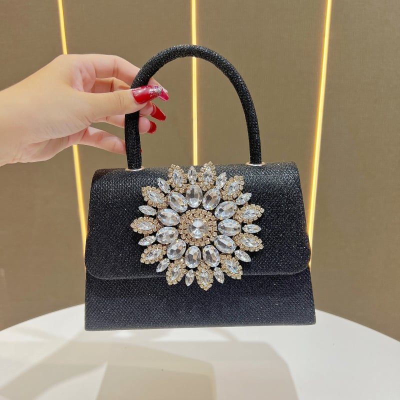 Rhinestone láncos mini clutch, mágneses zárás, poliészter anyag, dokumentum rekesz, vízszintes alakú