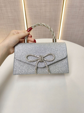 Estélyi clutch gyémántos masnival, kis négyszögletes forma, mágneses zár, telefontartó zseb