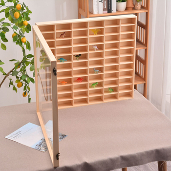 Raft de afișaj 1:64 pentru modele de mașini, montat pe perete, cutie de depozitare rezistentă la praf cu ușă, lemn