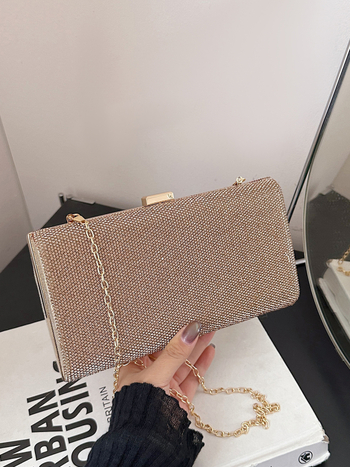 Čipkasta mala kvadratna večernja clutch torbica sa zaključavanjem, vodoravni oblik, podstava od poliestera