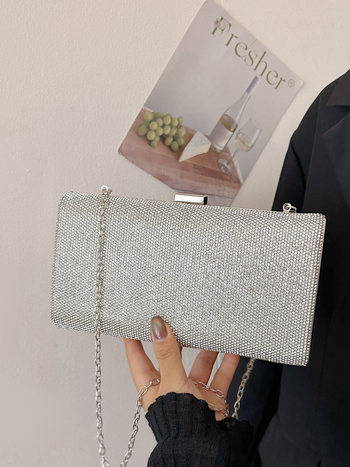 Čipkasta mala kvadratna večernja clutch torbica sa zaključavanjem, vodoravni oblik, podstava od poliestera