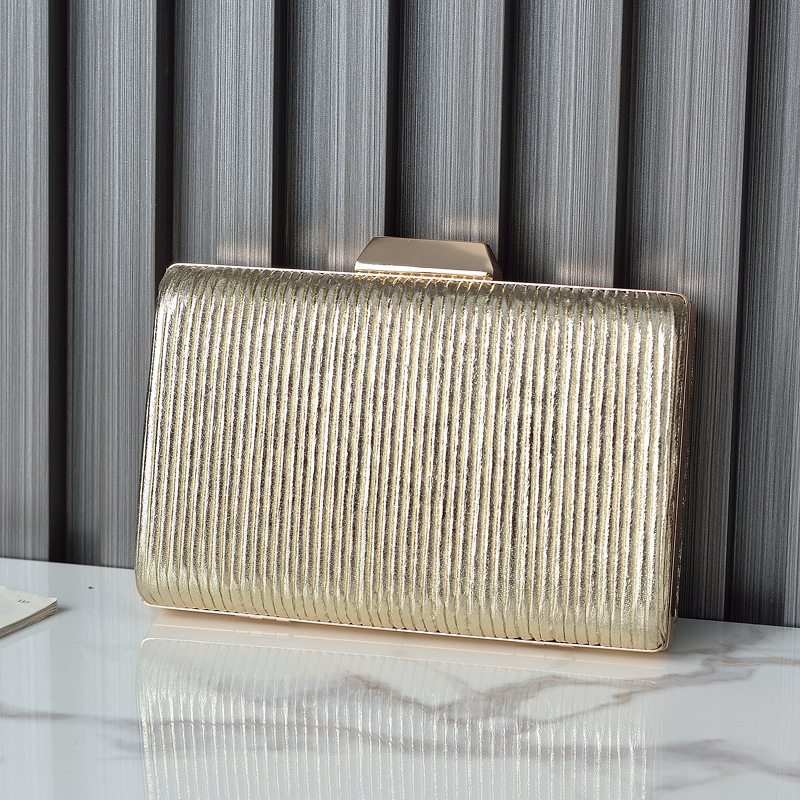 Clutch torbica večernja s plisiranim uzorkom, PU koža, uspravni kvadratni oblik, džep za mobitel, zatvaranje kopčom, urban minimalist stil
