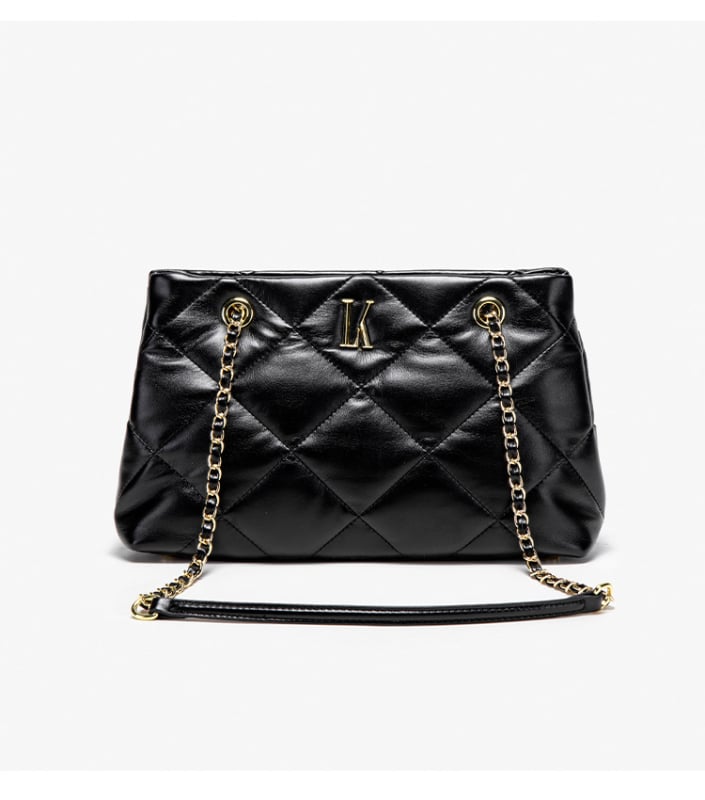 Crossbody torba, kviliran dizajn, dvostruke naramenice (materijal: PU; podstava: poliester; zatvaranje: zip; unutarnja džep s zipom; oblik: vodoravni kvadrat)
