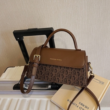 Crossbody torba PU materijal, urbanog jednostavnog stila, horizontni kvadratni oblik, otvaranje s poklopcem, unutarnji džepovi za mobitel i identifikacijsku karticu
