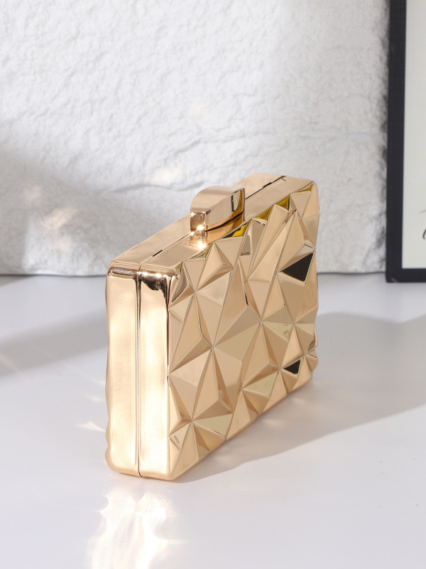 Večernja clutch torbica – Metalna, Horizontalnog kvadratnog oblika, Zaključavanje na bravu, Unutarnji džepovi za telefon i dokumente, Podstava od poliestera