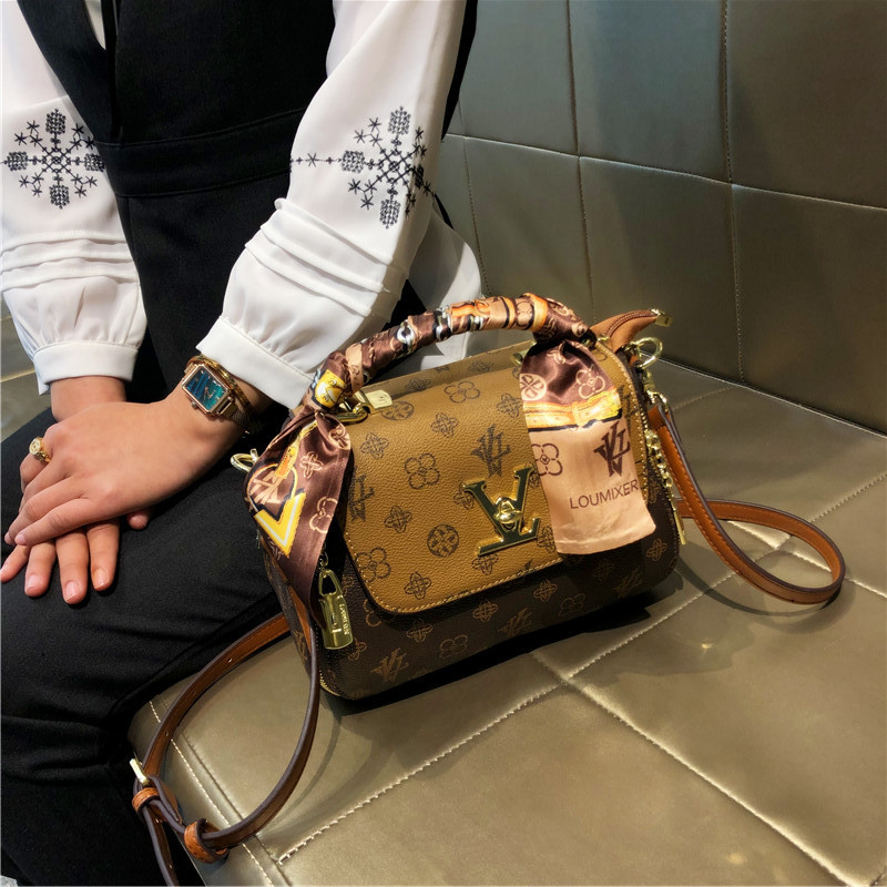 Ženska crossbody torba — gradska jednostavnost, PU materijal, zaključavanje zatvaračem, unutarnja džep sa zatvaračem, ovalni oblik