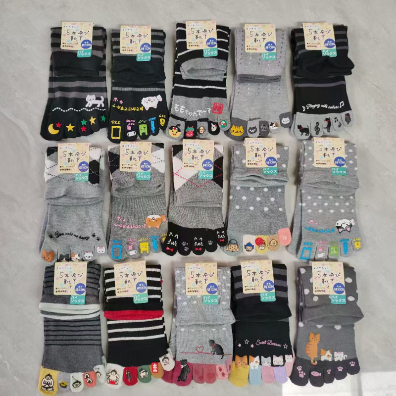 Čarape s pet prstiju, japanski stil, pamuk nit, protuklizne, srednja visina, geometrijski uzorak