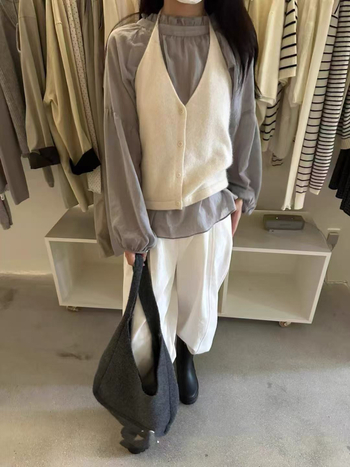 Tote torba, pleteni materijal, street-trend stil, horizontalni kvadratni oblik, podstava od poliestera