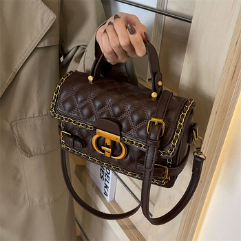 Geantă crossbody din PU cu broderie diamantată, formă pătrată orizontală, buzunar interior cu fermoar, căptușeală poliester.