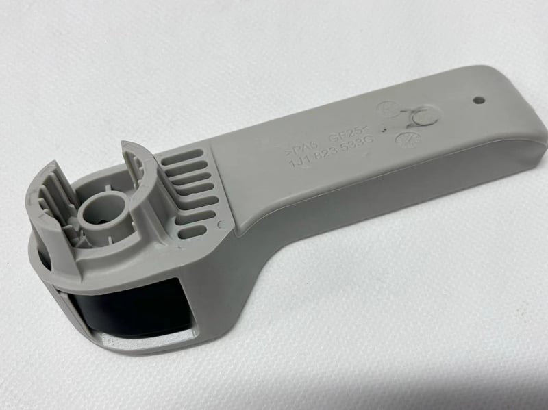 Baolai Golf - bază pentru mânerul capacului haionului, OEM, PA66, modele 1J1823533 / 1J1823633A