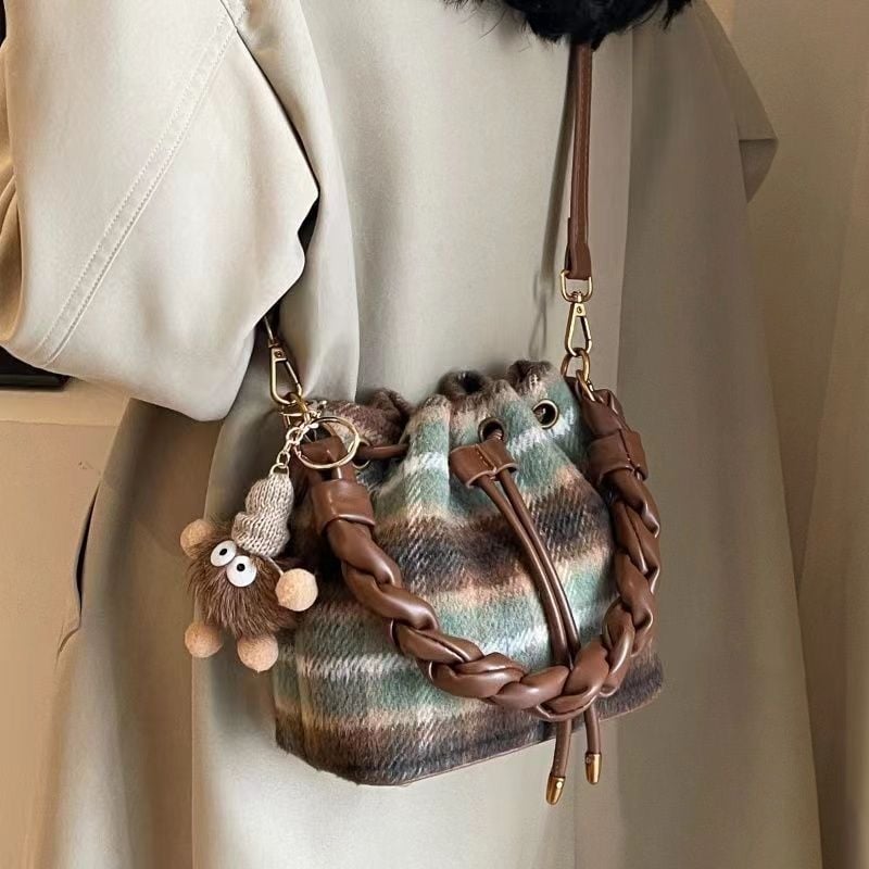 Ženska bucket torba, mini veličina, proljeće 2025, visoka kvaliteta, svestrana crossbody torba