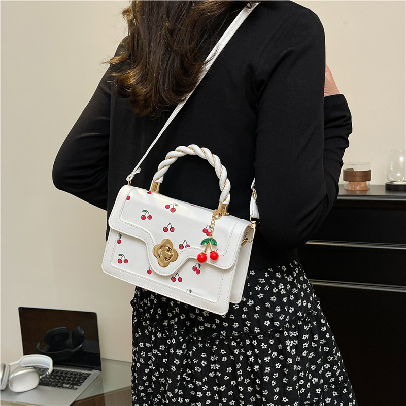 PU crossbody torba, gradski stil, horizontalno kvadratnog oblika, s preklopnim zatvaranjem, unutarnja džep za mobitel