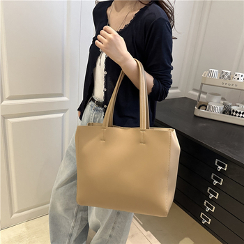 Ženska Tote torba s jednim remenom, PU materijal, velik kapacitet, magnetsko zatvaranje, unutarnji džepovi sa zatvaračem