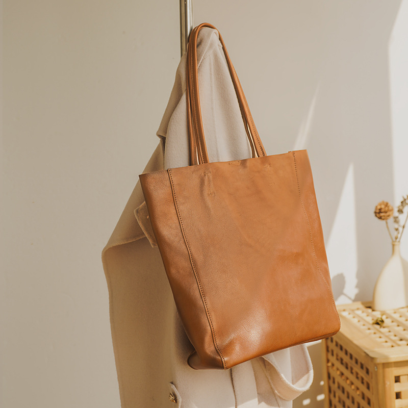 Torba tote od prve kože – urban stil, retro dizajn, vertikalni kvadratni oblik, magnetsko zatvaranje, velika kapaciteta, unutarnji džep sa zipom i džep za telefon
